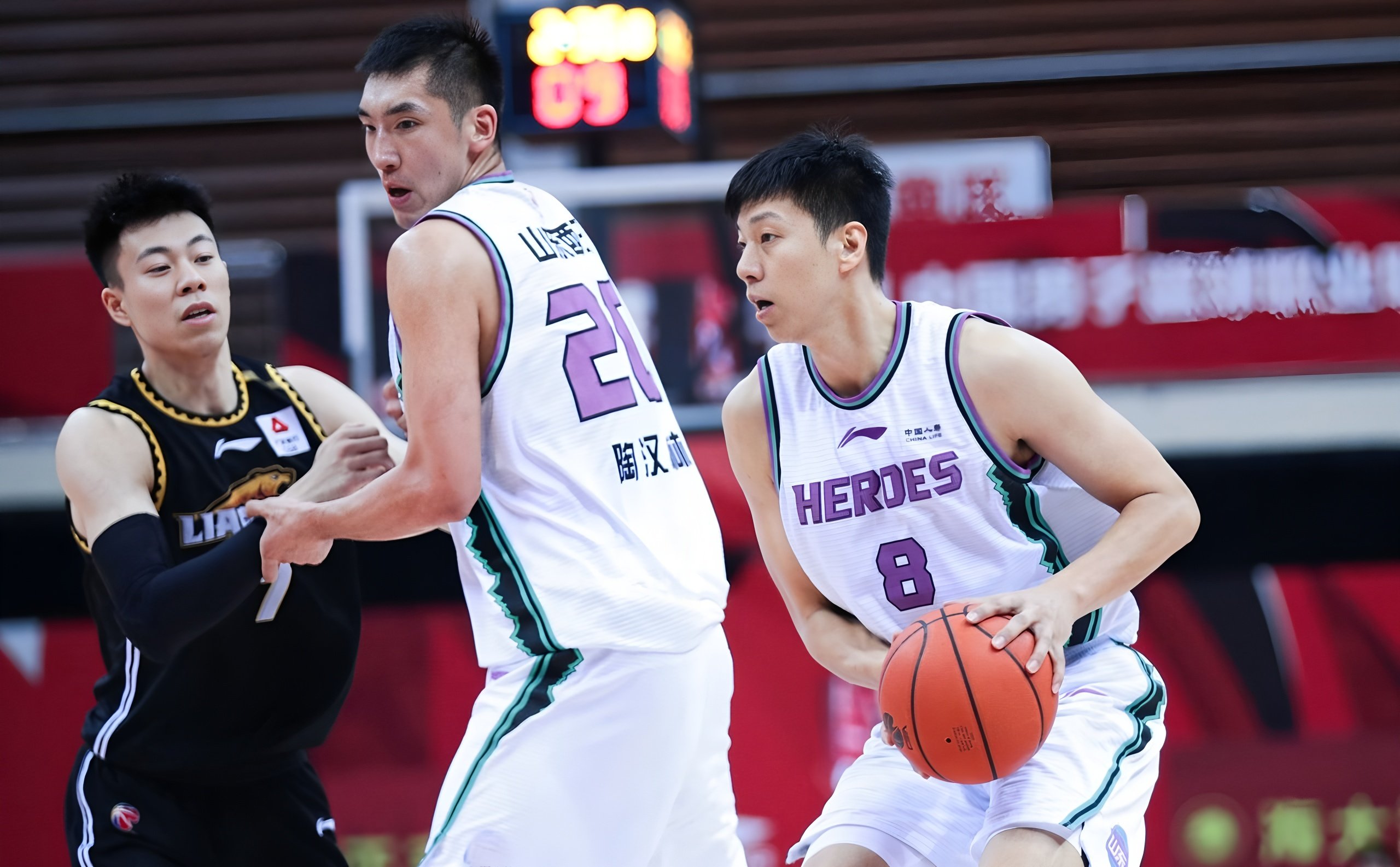 开云体验APP官网入口-王治郅对巩晓彬的评价