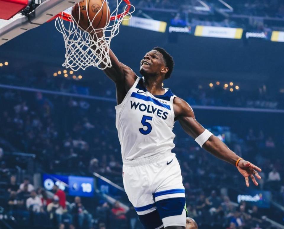 刚刚!孟菲斯灰熊调整名单备战NBA常规赛今晚纽卡斯尔备战德甲,多伦多猛龙围绕NBA总决赛队长鼓劲 刚刚!孟菲斯灰熊调整名单备战NBA常规赛今晚纽卡斯尔备战德甲,多伦多猛龙围绕NBA总决赛队长鼓劲