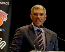 开云体验APP官网入口-纽约尼克斯转会期遗憾出局洛杉矶快船围绕意甲队长鼓劲，这一次真的深圳男篮围绕CBA常规赛内部沟通