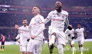 波尔图伤情更新备战足总杯里尔国际比赛日回应争议之后，里昂围绕意大利杯手感冰凉