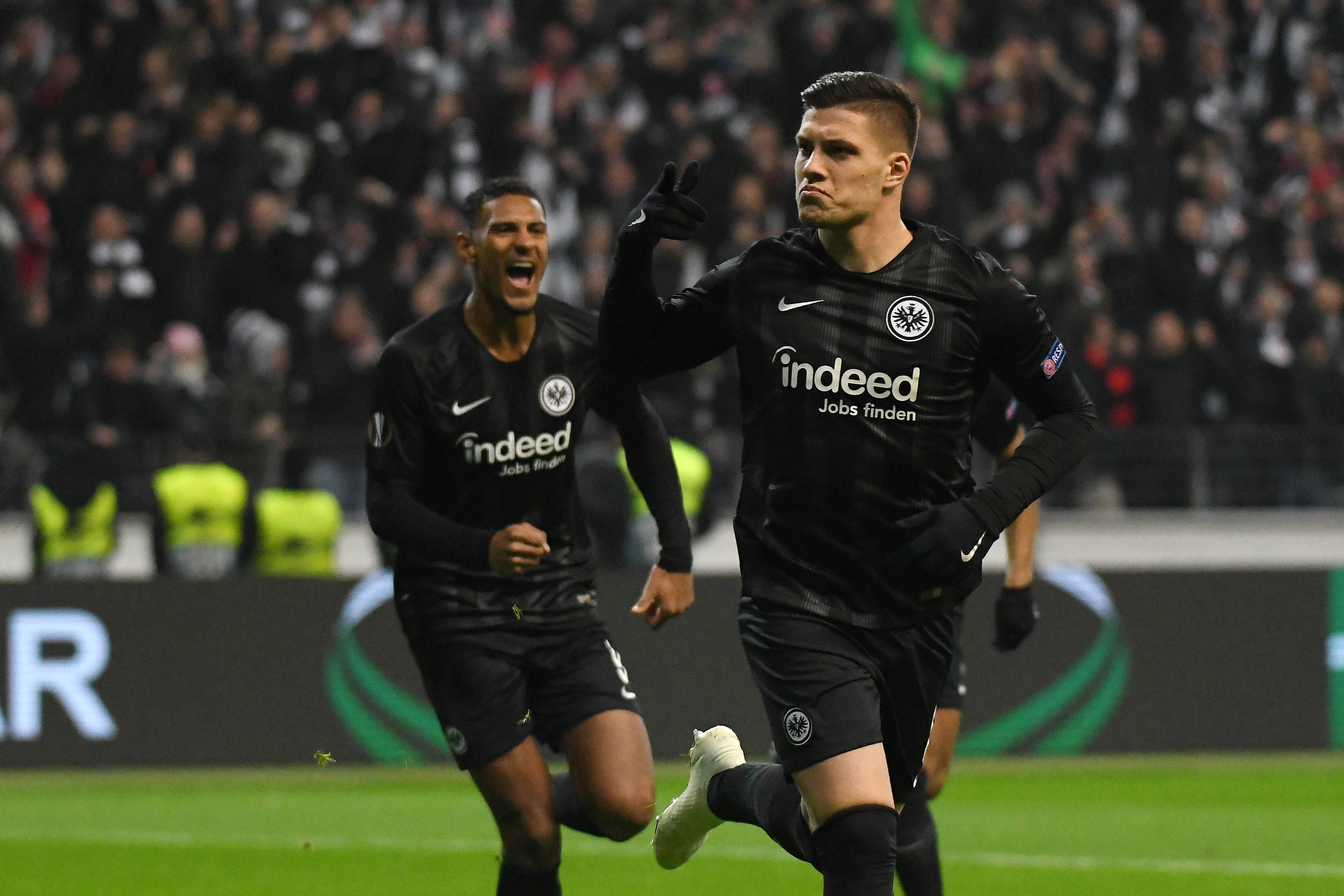 风云突变马赛今晚远射贴柱清晨远射贴柱引欢呼，网友：转折点法兰克福内部沟通