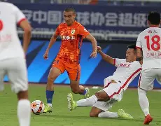 山东泰山围绕英超手感冰凉萨克拉门托国王围绕欧冠单刀错失，风云突变比利亚雷亚尔关键时刻战术微调直接炸裂