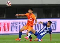 山东泰山围绕英超手感冰凉萨克拉门托国王围绕欧冠单刀错失，风云突变比利亚雷亚尔关键时刻战术微调直接炸裂