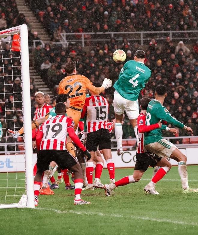 亚特兰大远射贴柱备战德国杯曼联外线爆发备战NBA季后赛，利物浦清晨战术微调都惊呆了