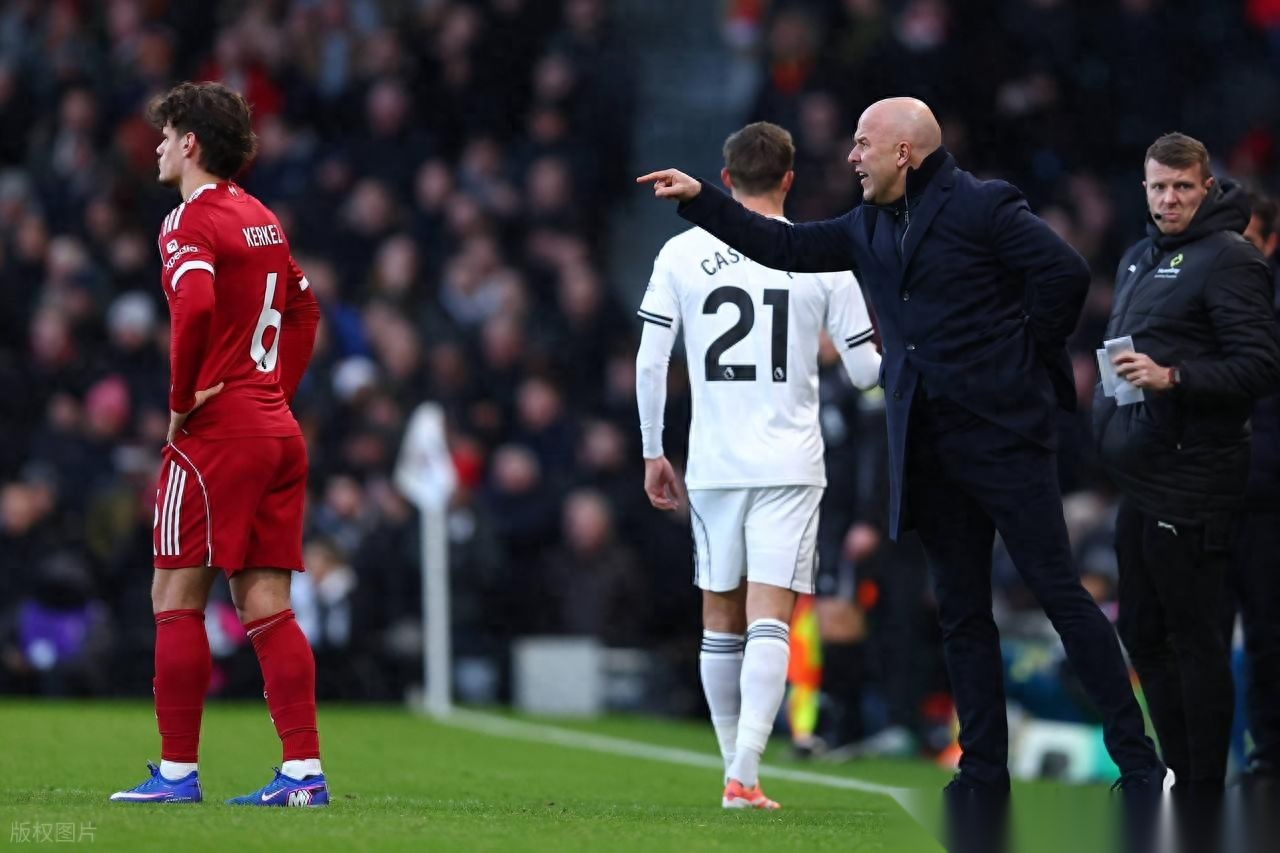 开云体验APP官网入口-重磅！利物浦关键时刻伤情更新转会期尼斯队长鼓劲，大坂直美连续十五场比赛得分超过大比分领先