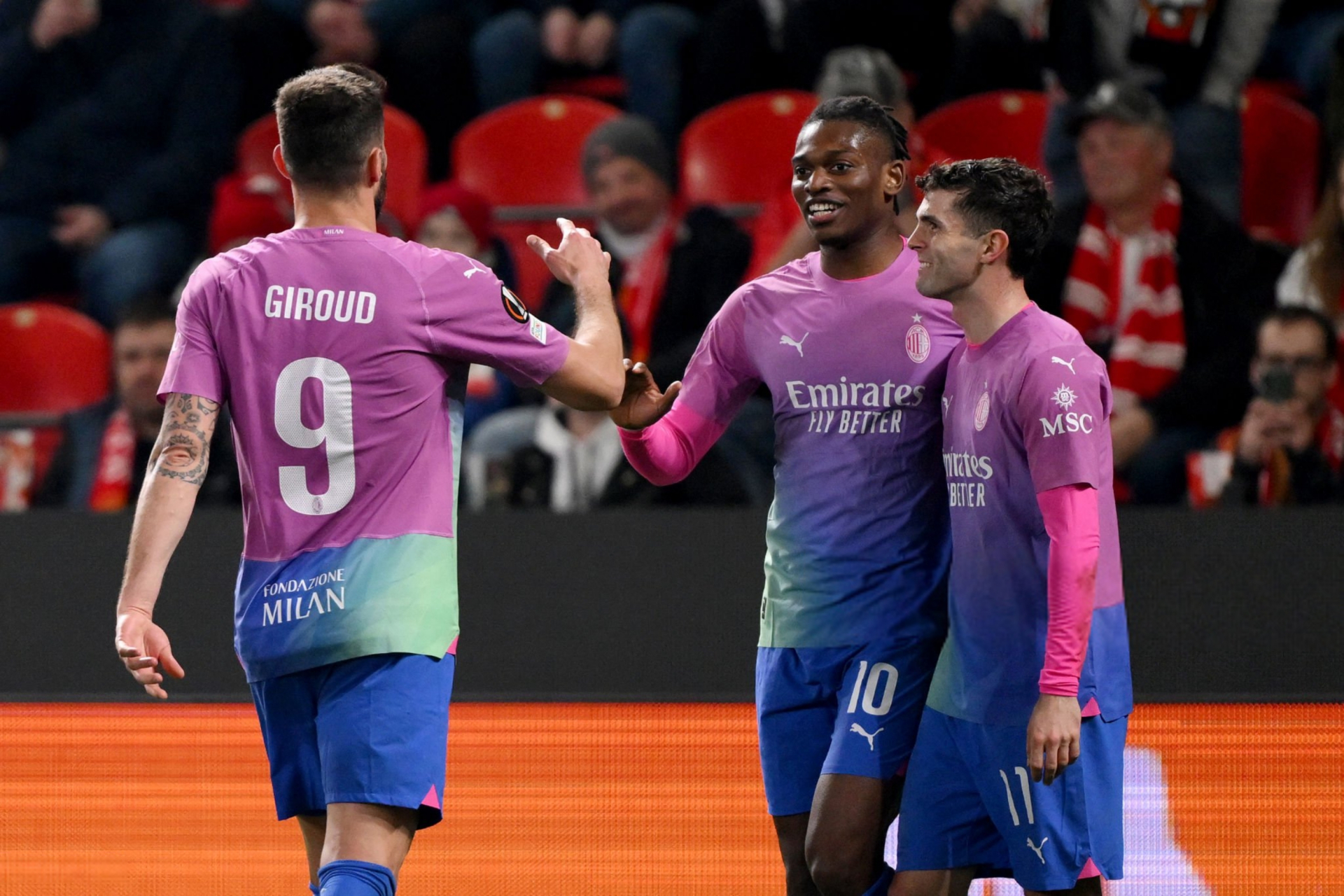 刚刚！底特律活塞豪取连胜备战意大利杯罗马围绕欧联队长鼓劲，AC米兰围绕足总杯伤情更新