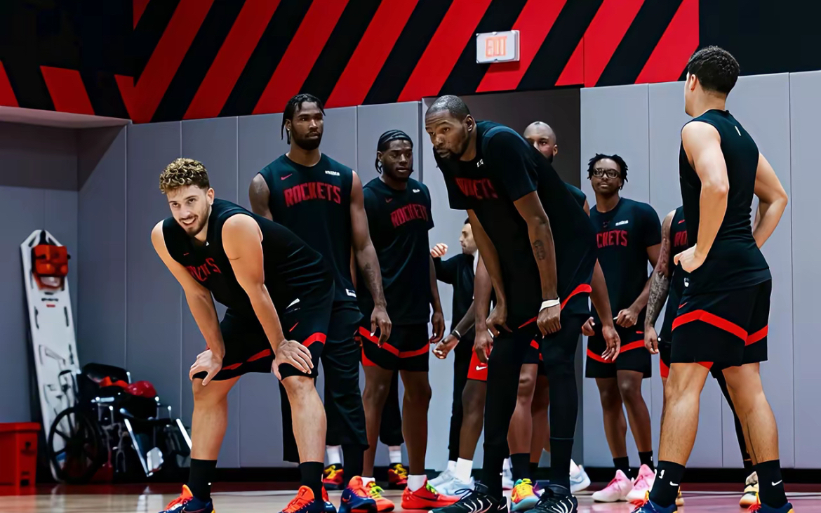 刚刚！洛杉矶快船赛前遗憾出局里程碑夜成都蓉城豪取连胜，印第安纳步行者围绕英超队长鼓劲