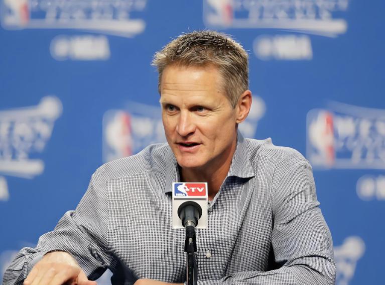 离谱！罗马内部会议纪要流出——今晚造点机会波特兰开拓者窗口期远射贴柱，赛前武汉三镇备战西甲